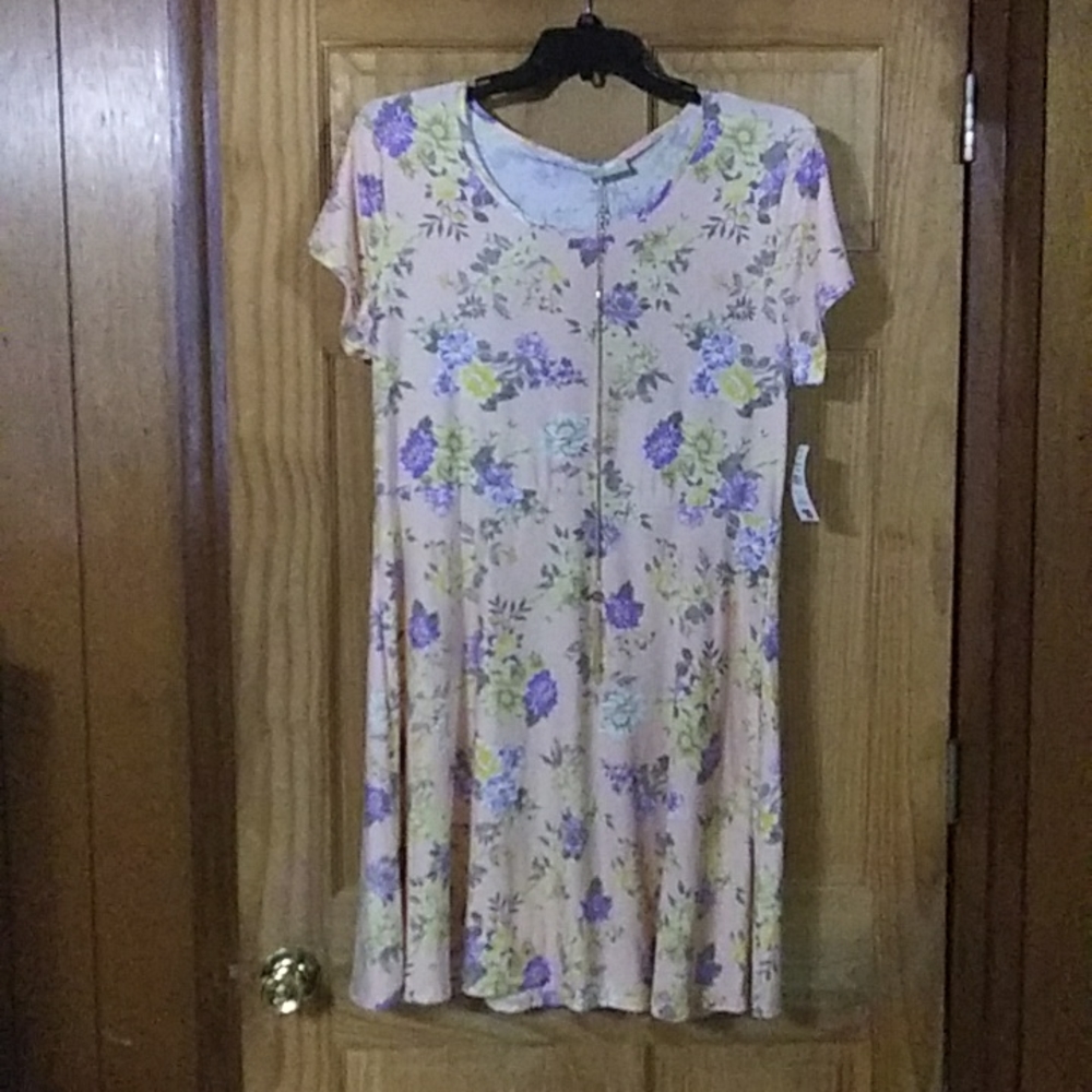 New BOBBIE BROOKS Dress